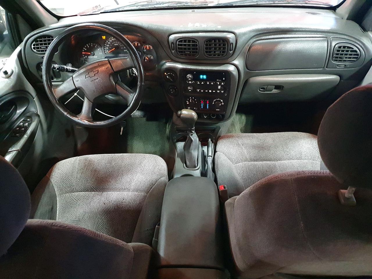 2002 CHEVROLET TRAILBLAZER photo 8