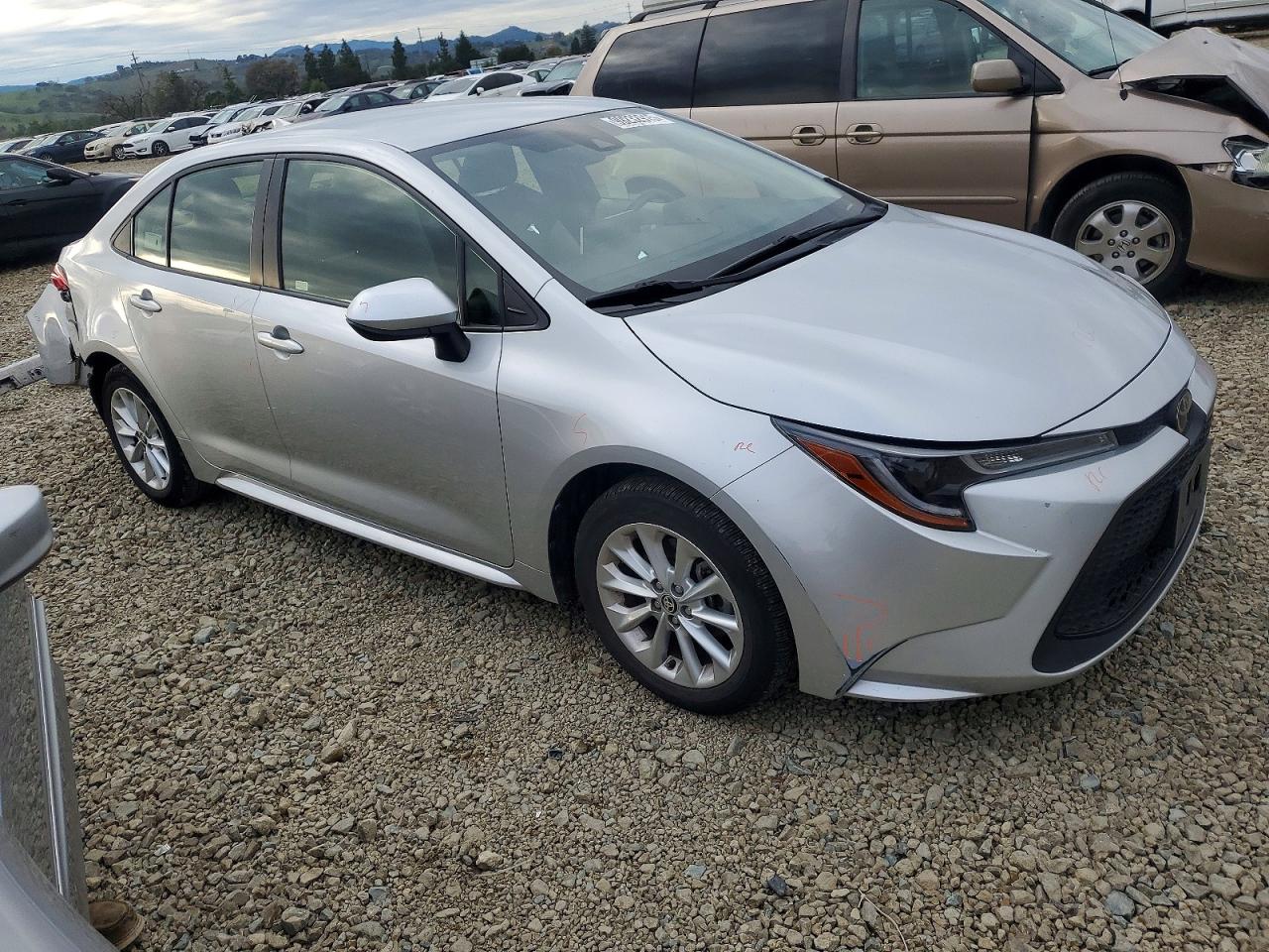 2020 TOYOTA COROLLA LE photo 4
