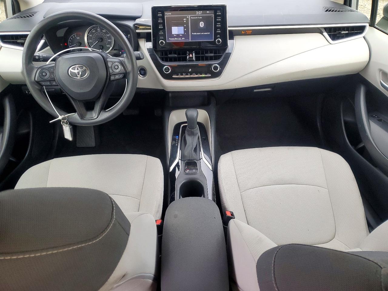 2020 TOYOTA COROLLA LE photo 8