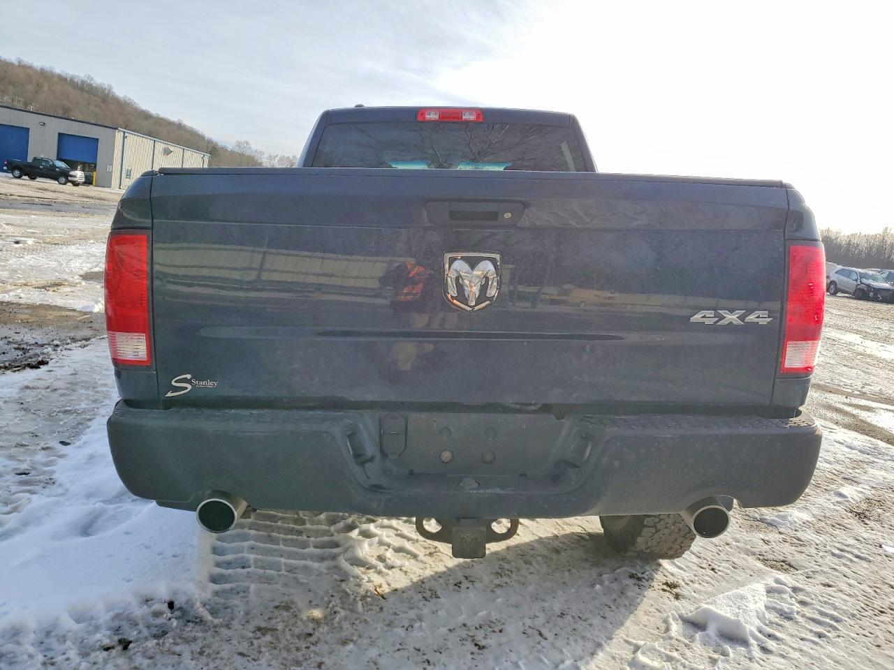 2017 RAM 1500 ST photo 6