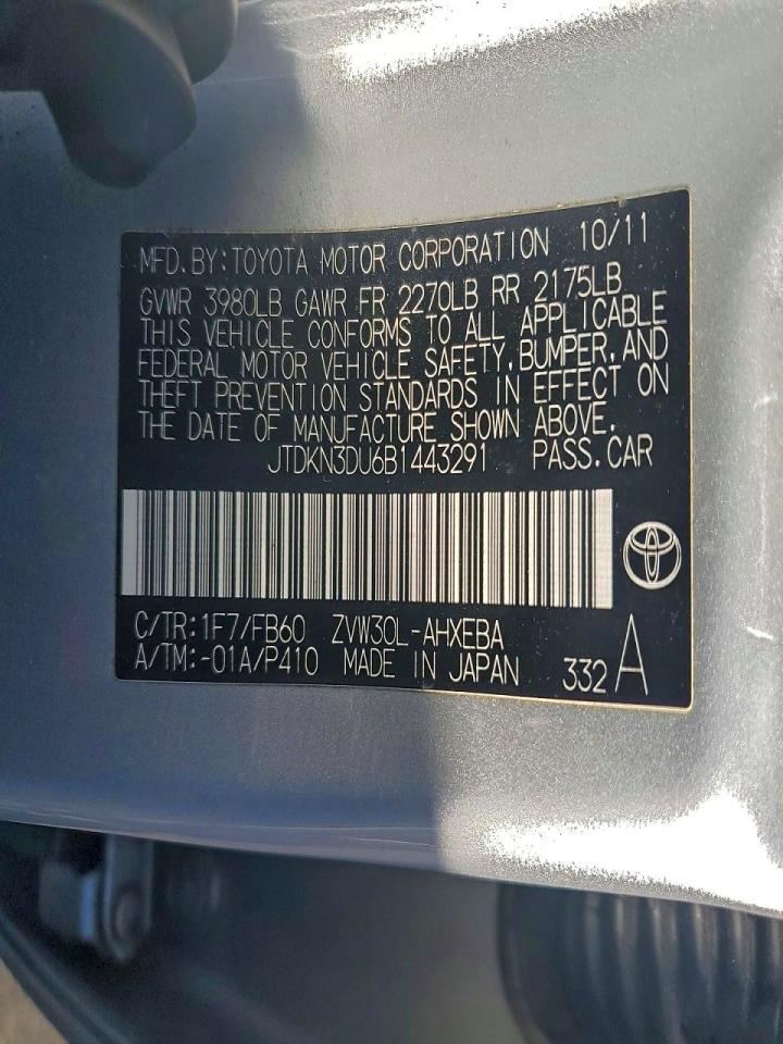 2011 TOYOTA PRIUS photo 12