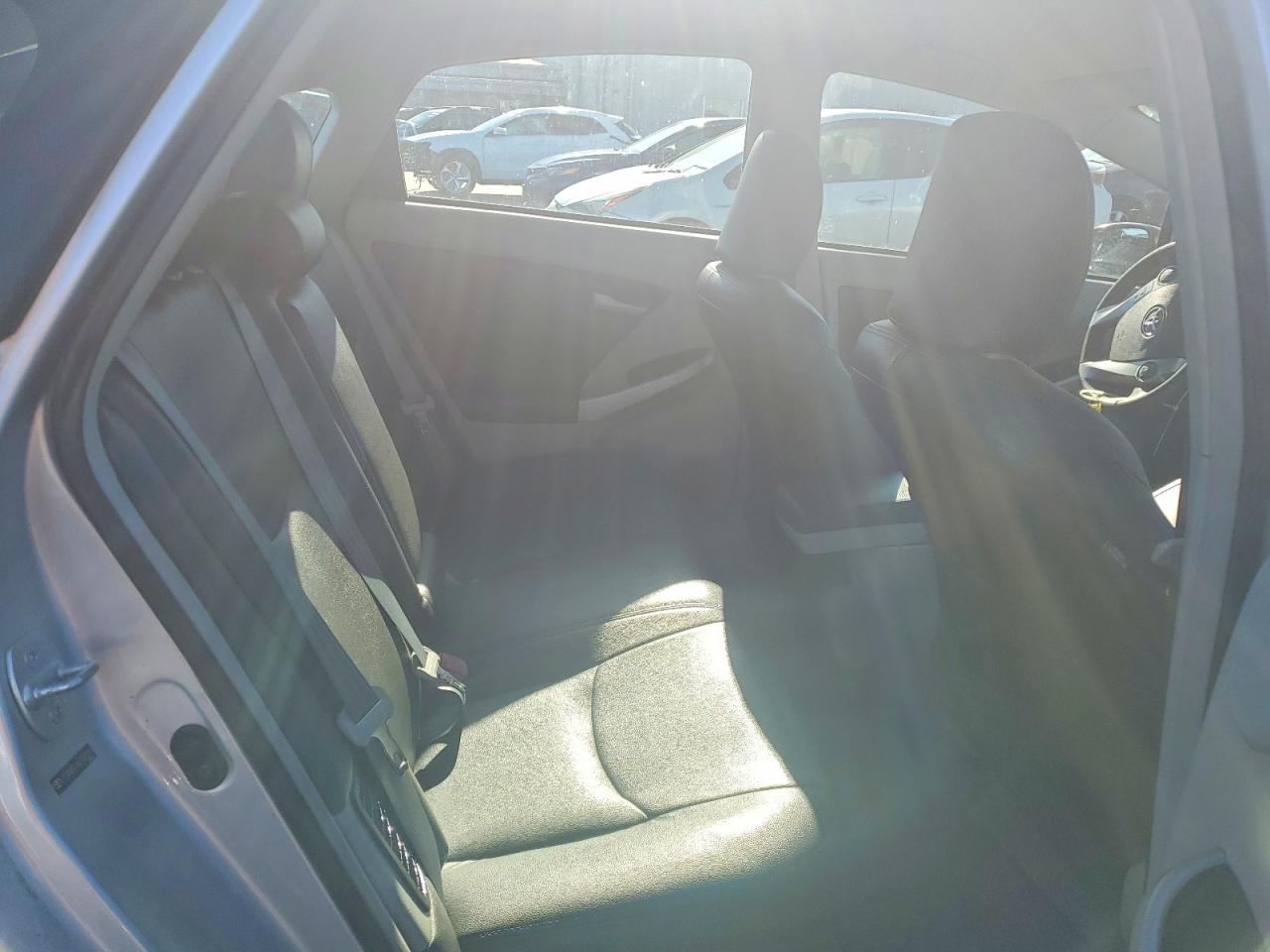 2011 TOYOTA PRIUS photo 10