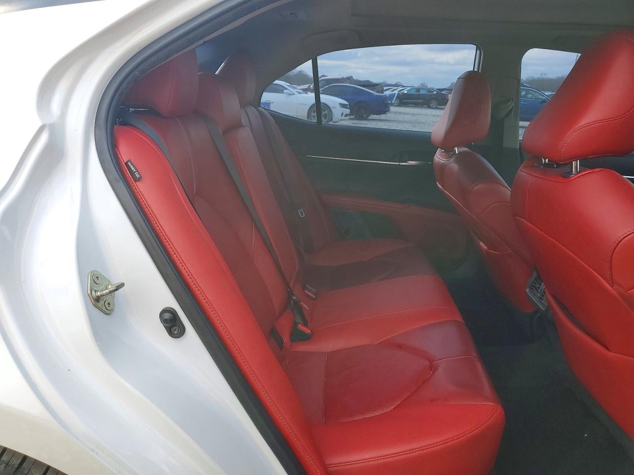 2020 TOYOTA CAMRY XSE photo 10