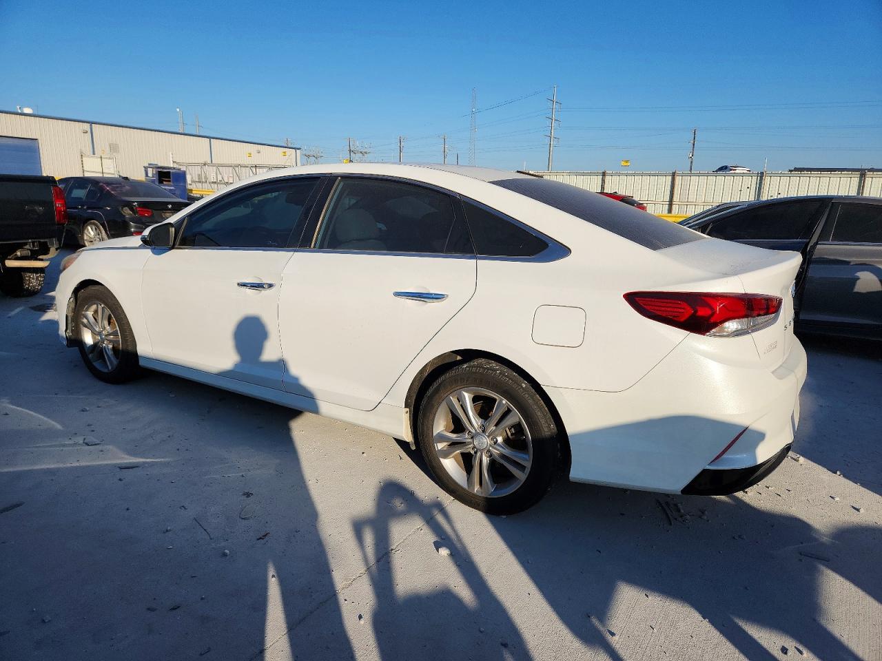 2018 HYUNDAI SONATA SPORT photo 2