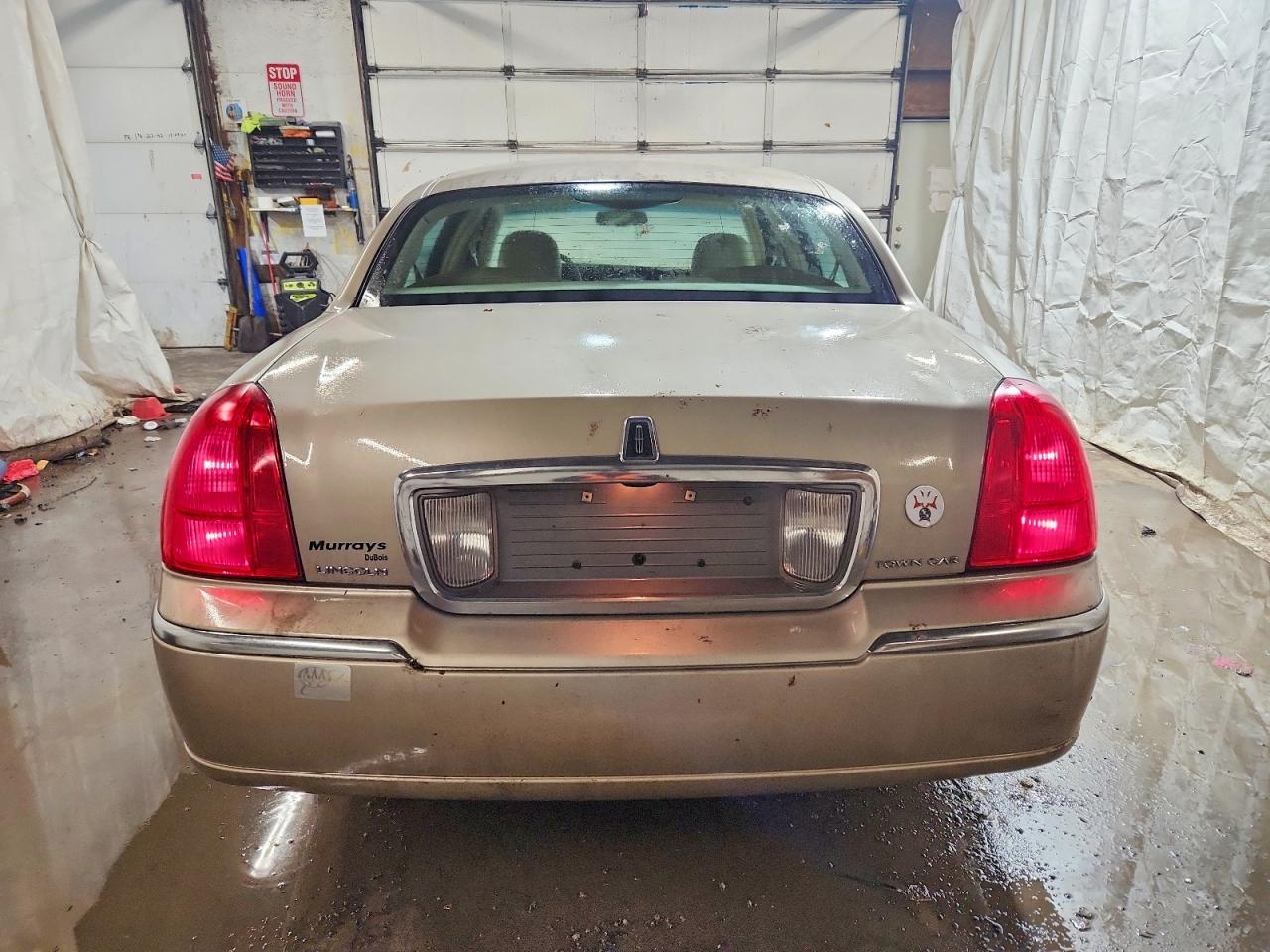 2007 LINCOLN TOWN CAR SIGNATURE photo 6