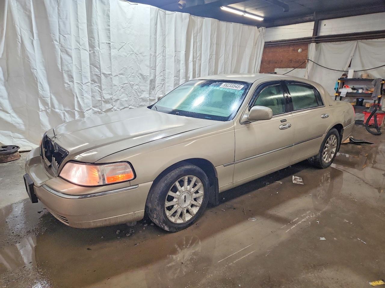 2007 LINCOLN TOWN CAR