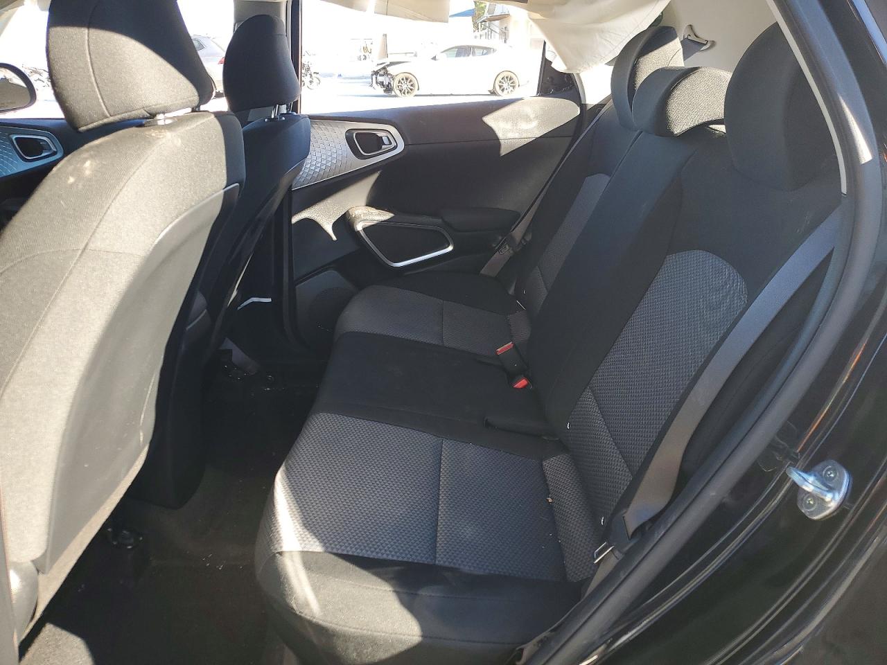 2022 KIA SOUL LX photo 10