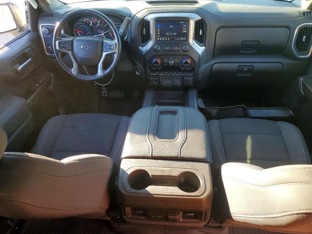2020 CHEVROLET SILVERADO K1500 RST photo 8