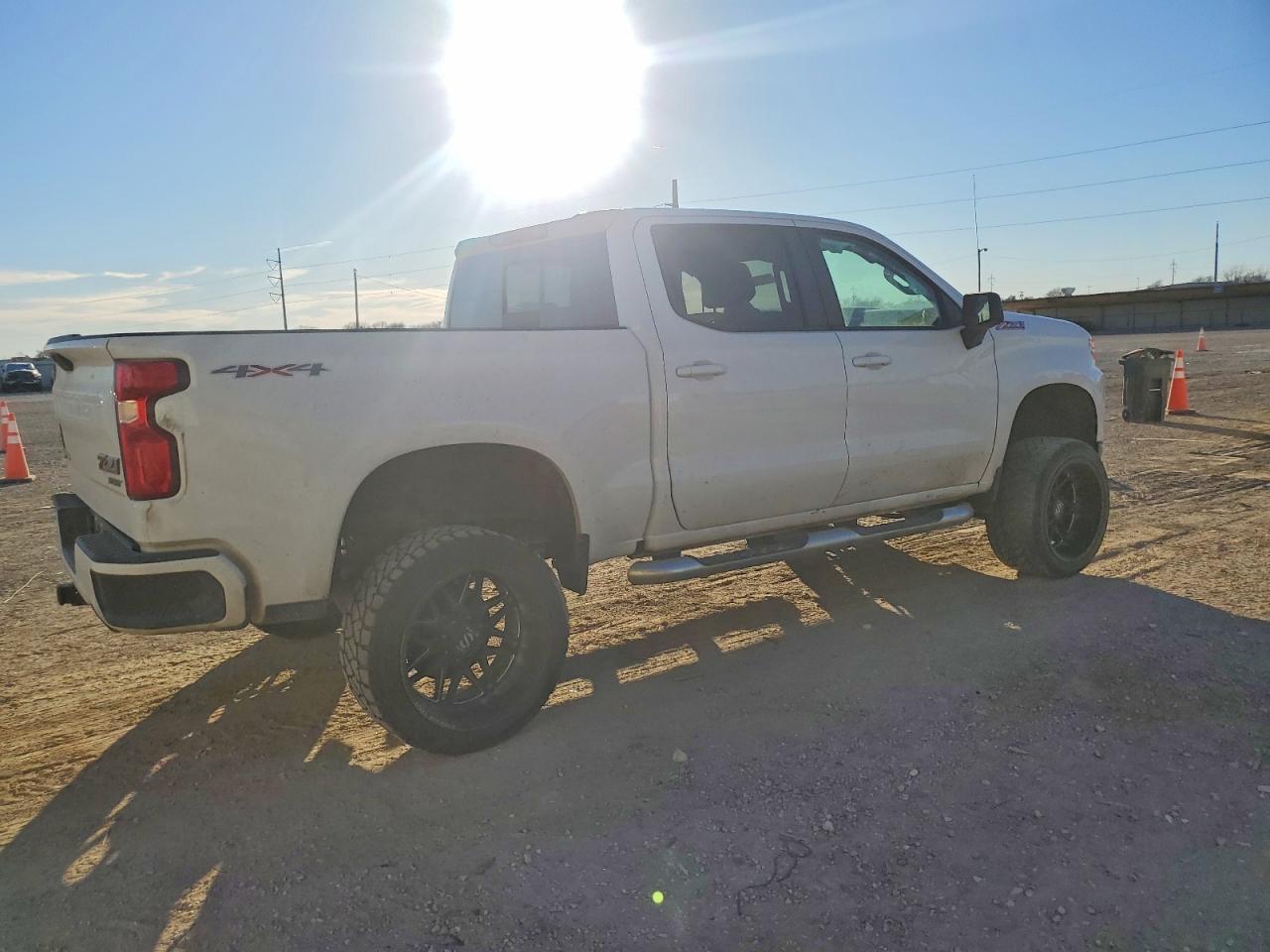 2020 CHEVROLET SILVERADO K1500 RST photo 3