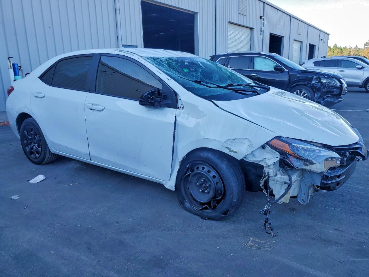 2019 TOYOTA COROLLA L photo 4