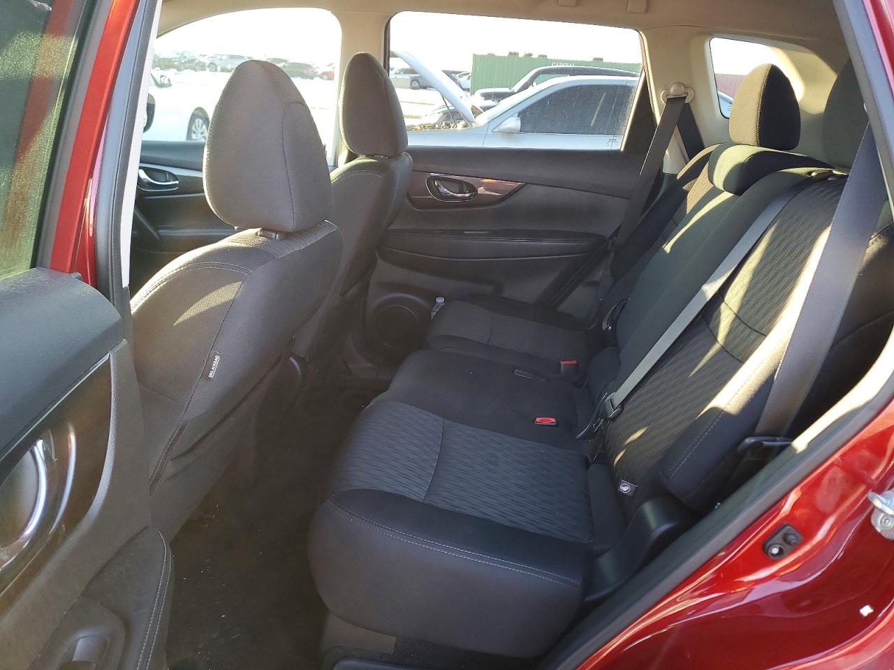 2018 NISSAN ROGUE S photo 10