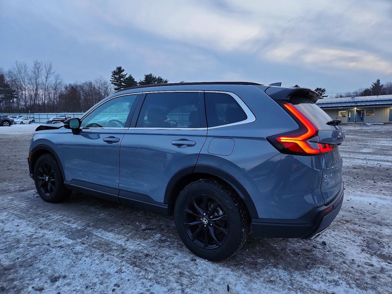 2024 HONDA CR-V SPORT-L photo 2