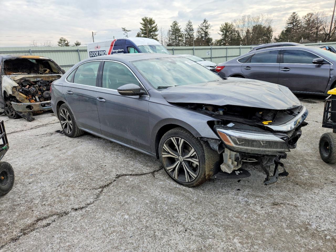 2021 VOLKSWAGEN PASSAT SE photo 4