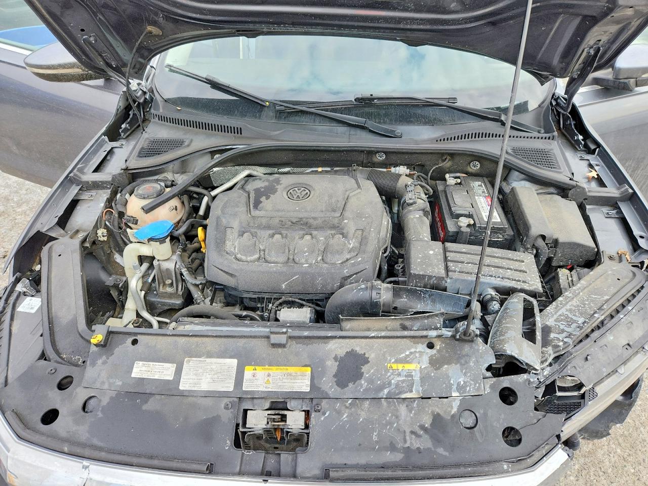 2021 VOLKSWAGEN PASSAT SE photo 11