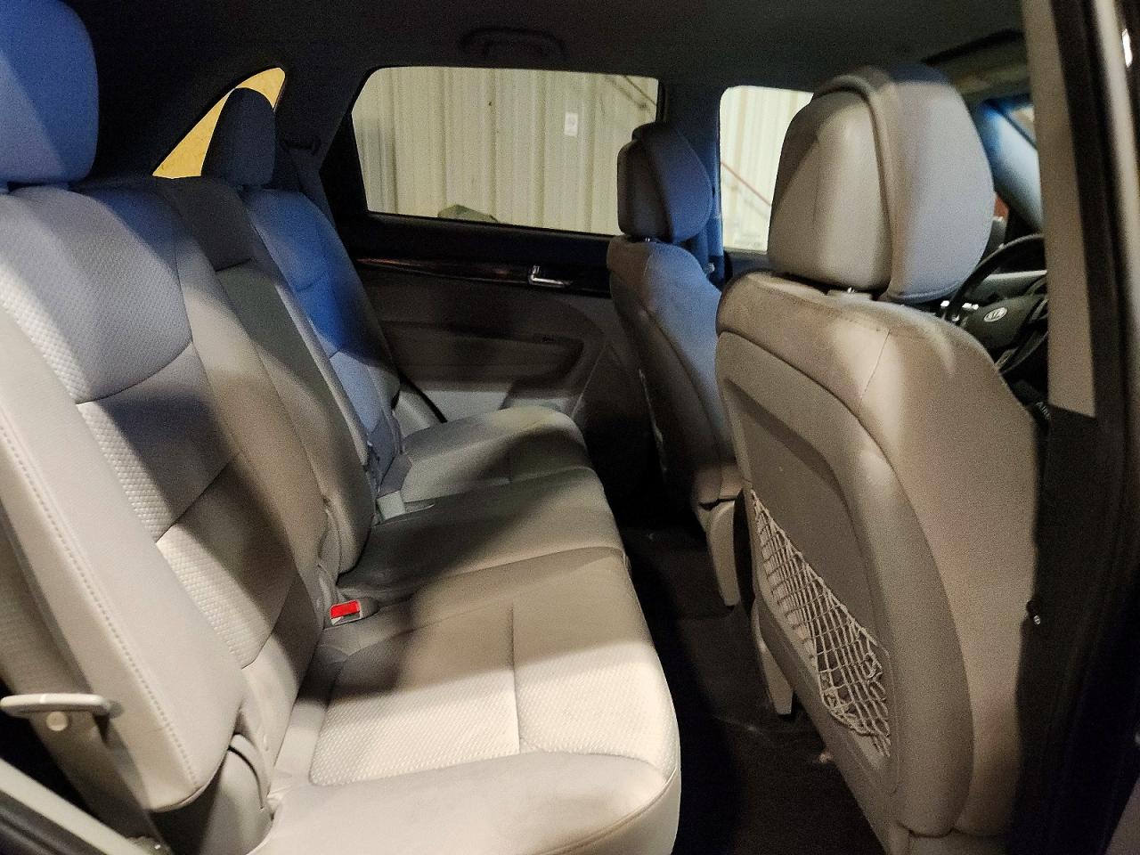 2012 KIA SORENTO BASE photo 10