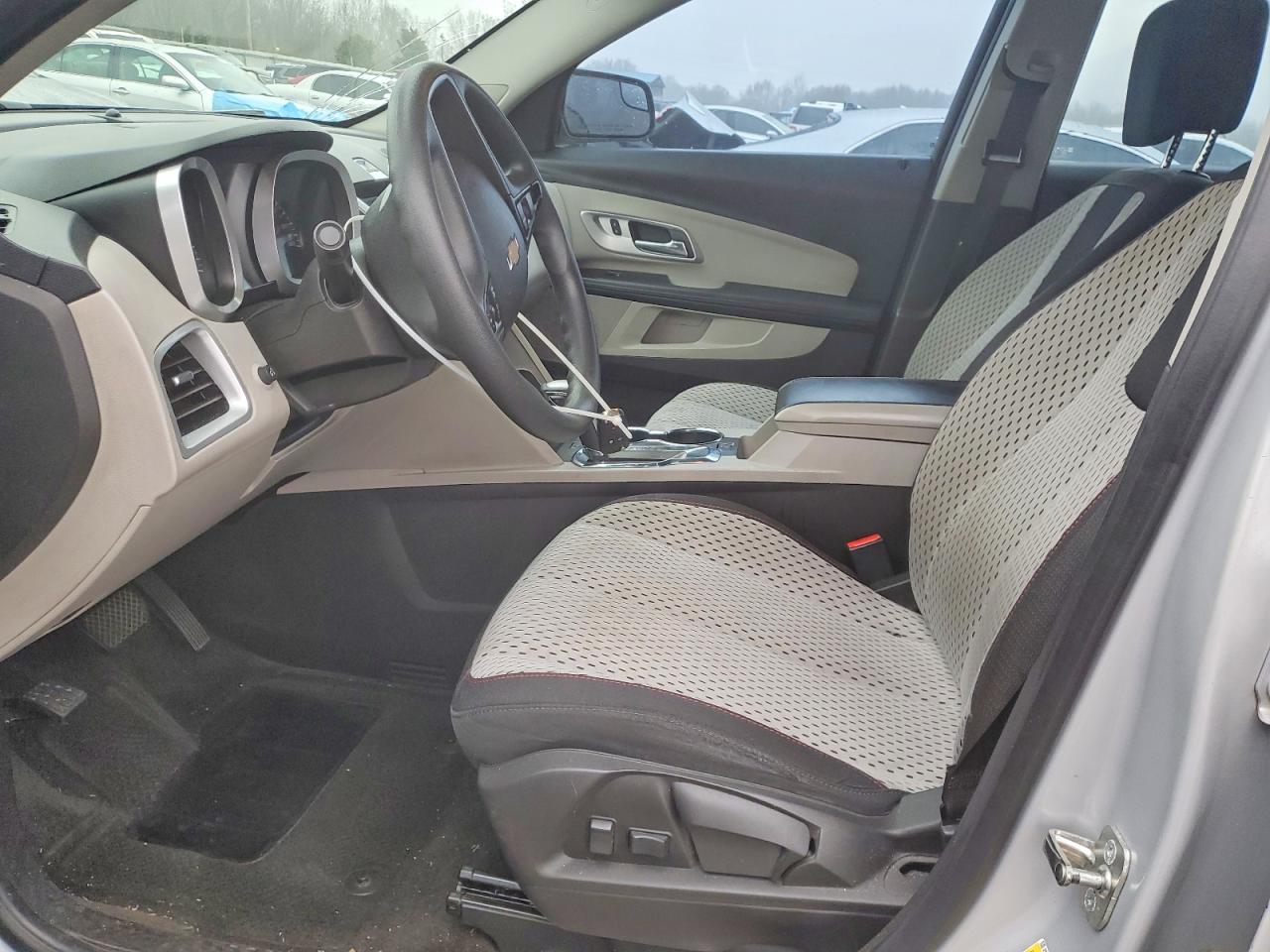 2013 CHEVROLET EQUINOX LS photo 7