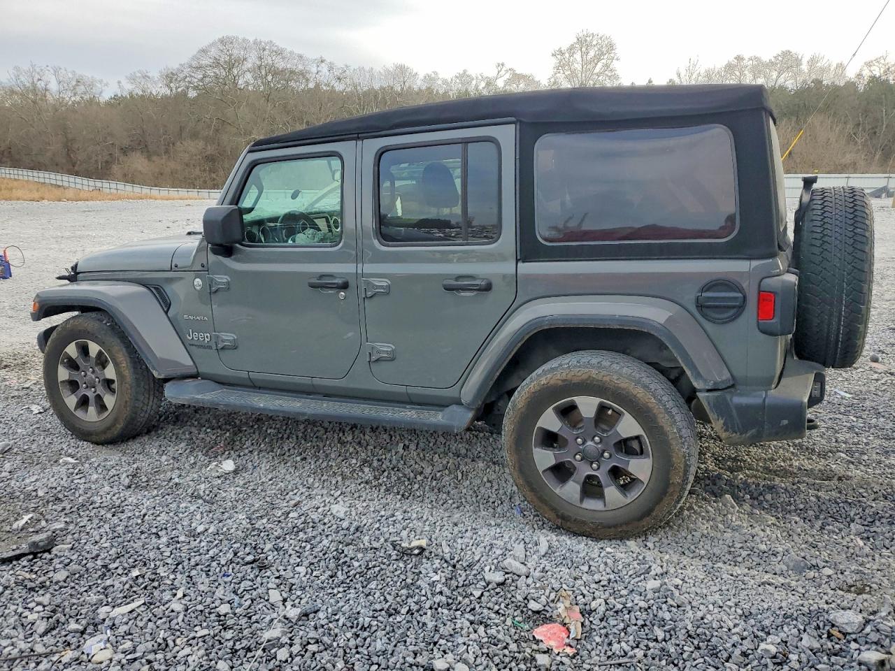 2018 JEEP WRANGLER UNLIMITED SAHARA photo 2
