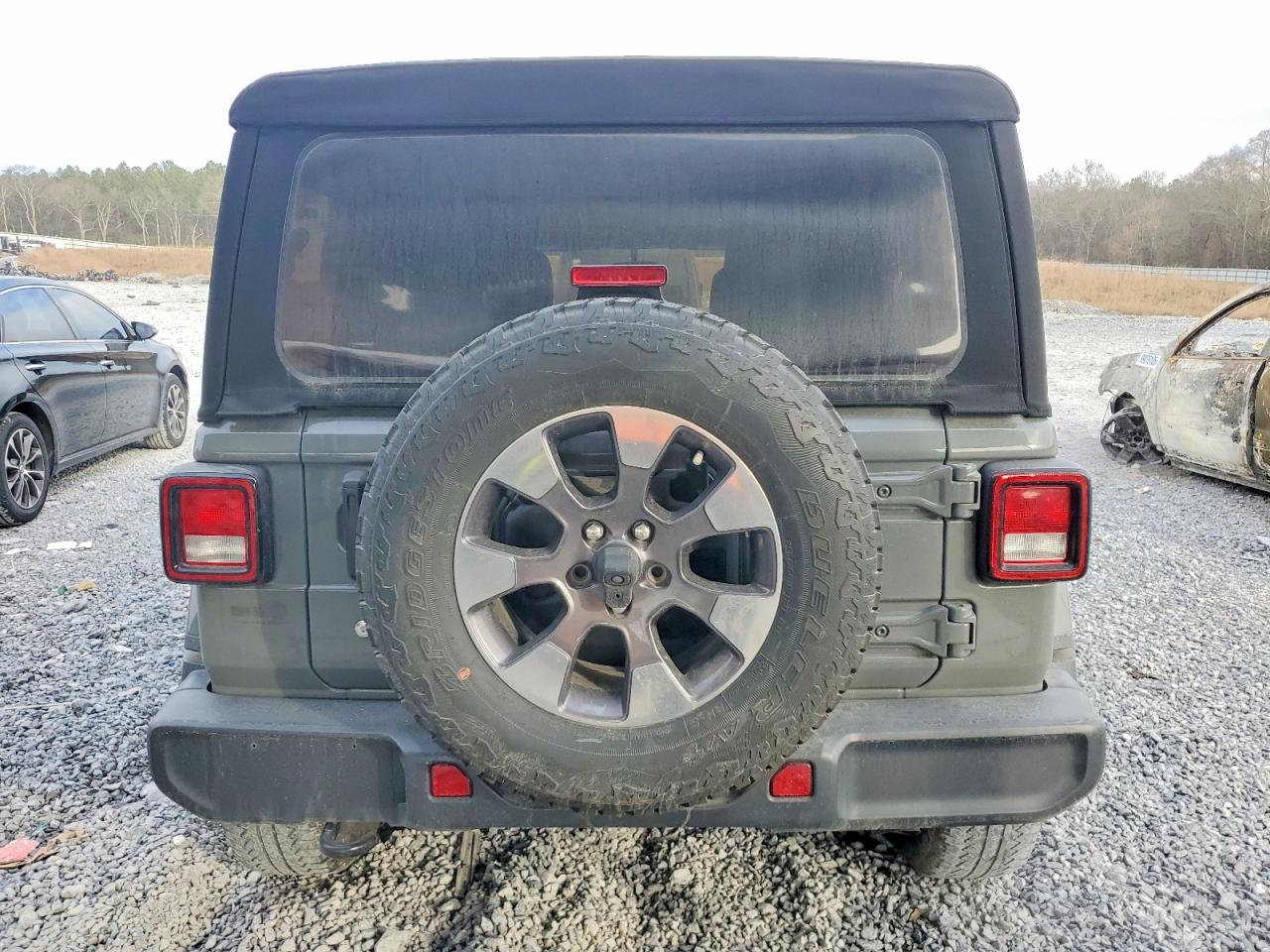 2018 JEEP WRANGLER UNLIMITED SAHARA photo 6