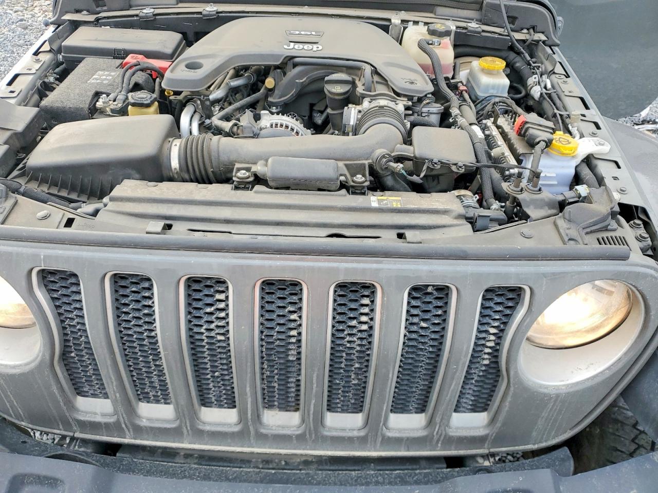 2018 JEEP WRANGLER UNLIMITED SAHARA photo 11