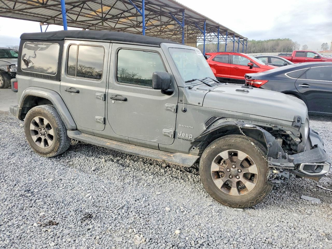 2018 JEEP WRANGLER UNLIMITED SAHARA photo 4