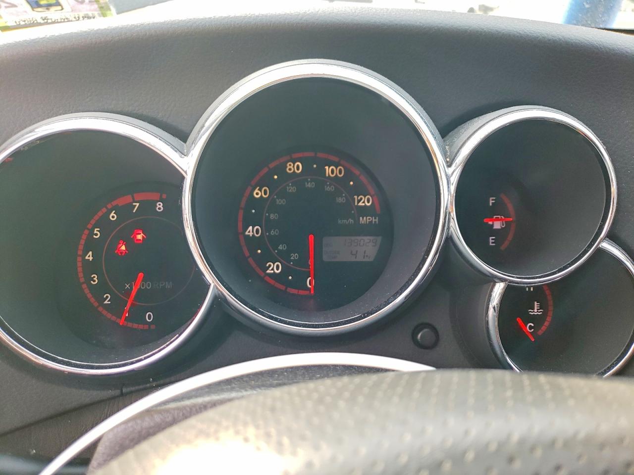 2006 TOYOTA COROLLA MATRIX XR photo 9