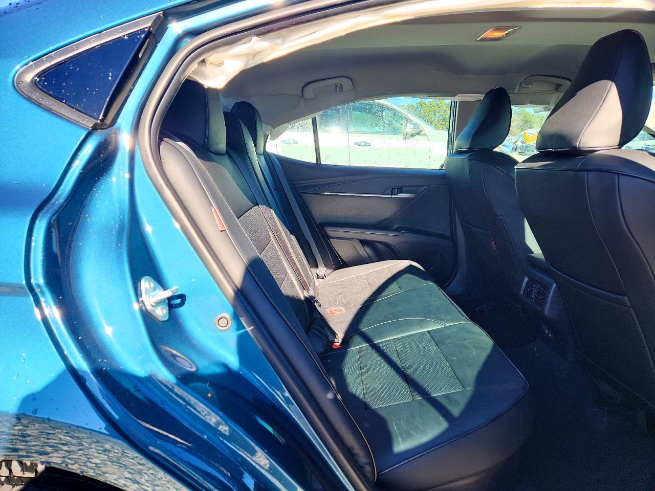 2025 TOYOTA CAMRY LE photo 10
