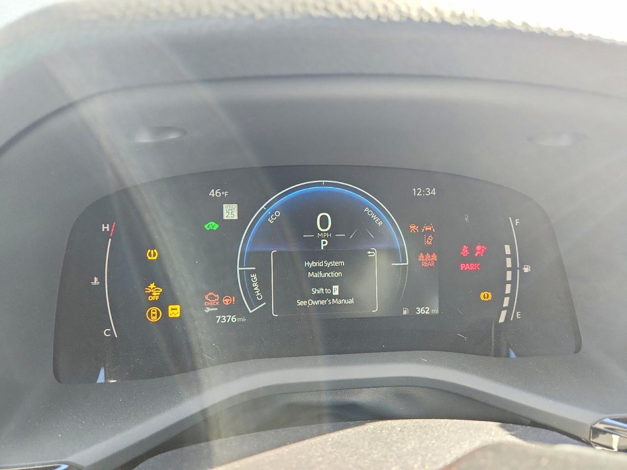 2025 TOYOTA CAMRY LE photo 9