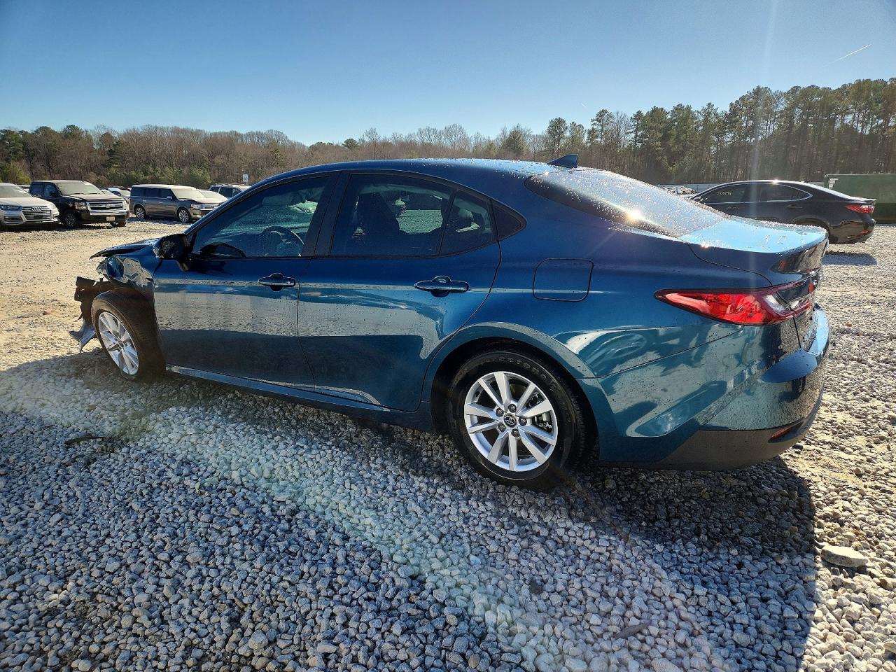 2025 TOYOTA CAMRY LE photo 2