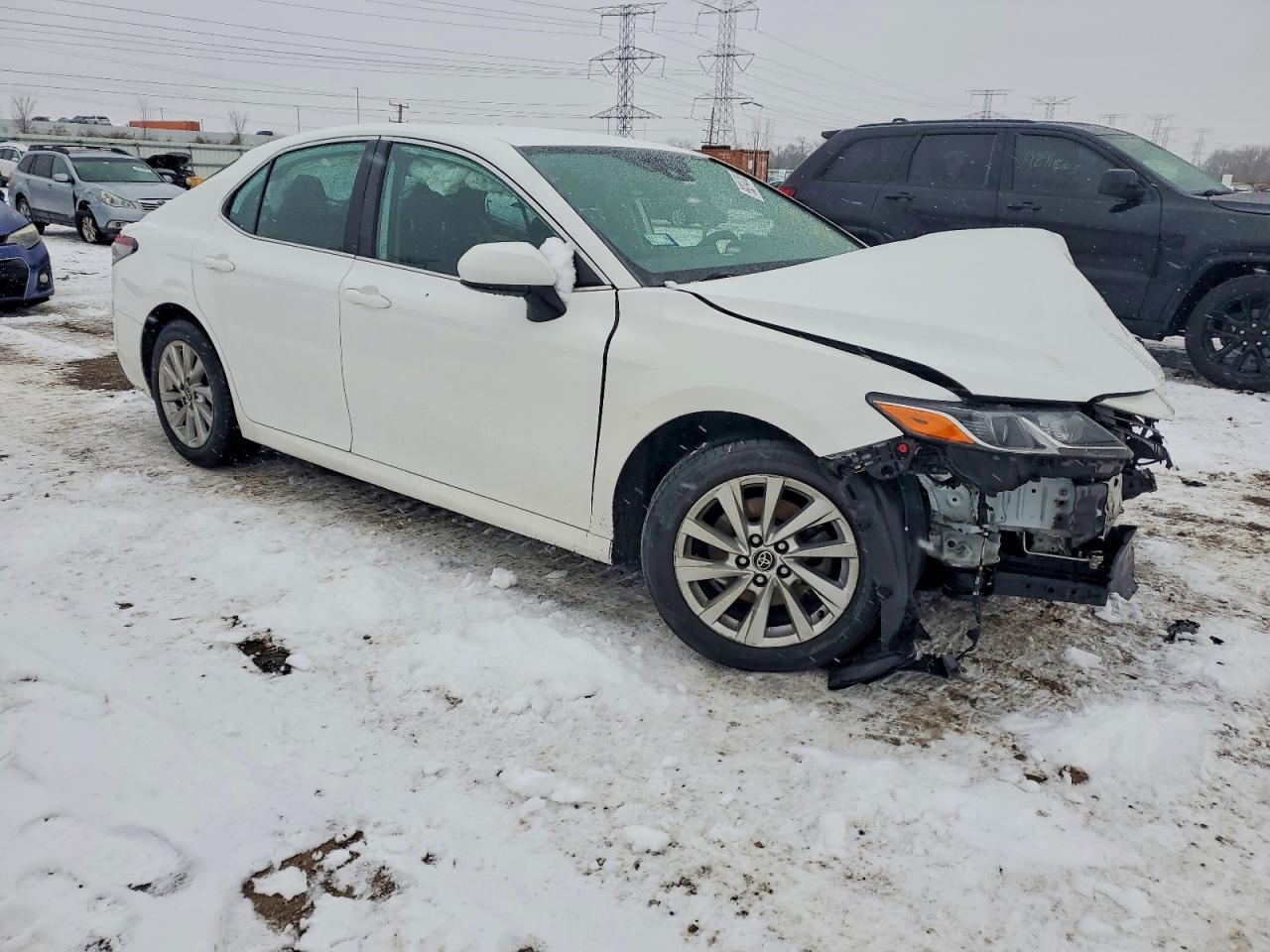 2023 TOYOTA CAMRY LE photo 4