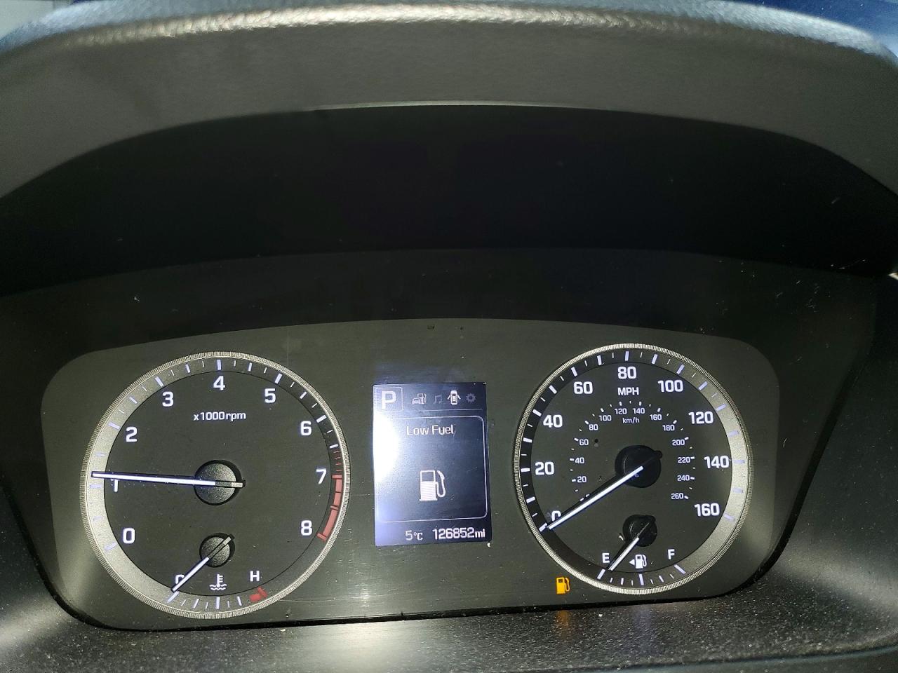 2015 HYUNDAI SONATA SE photo 9