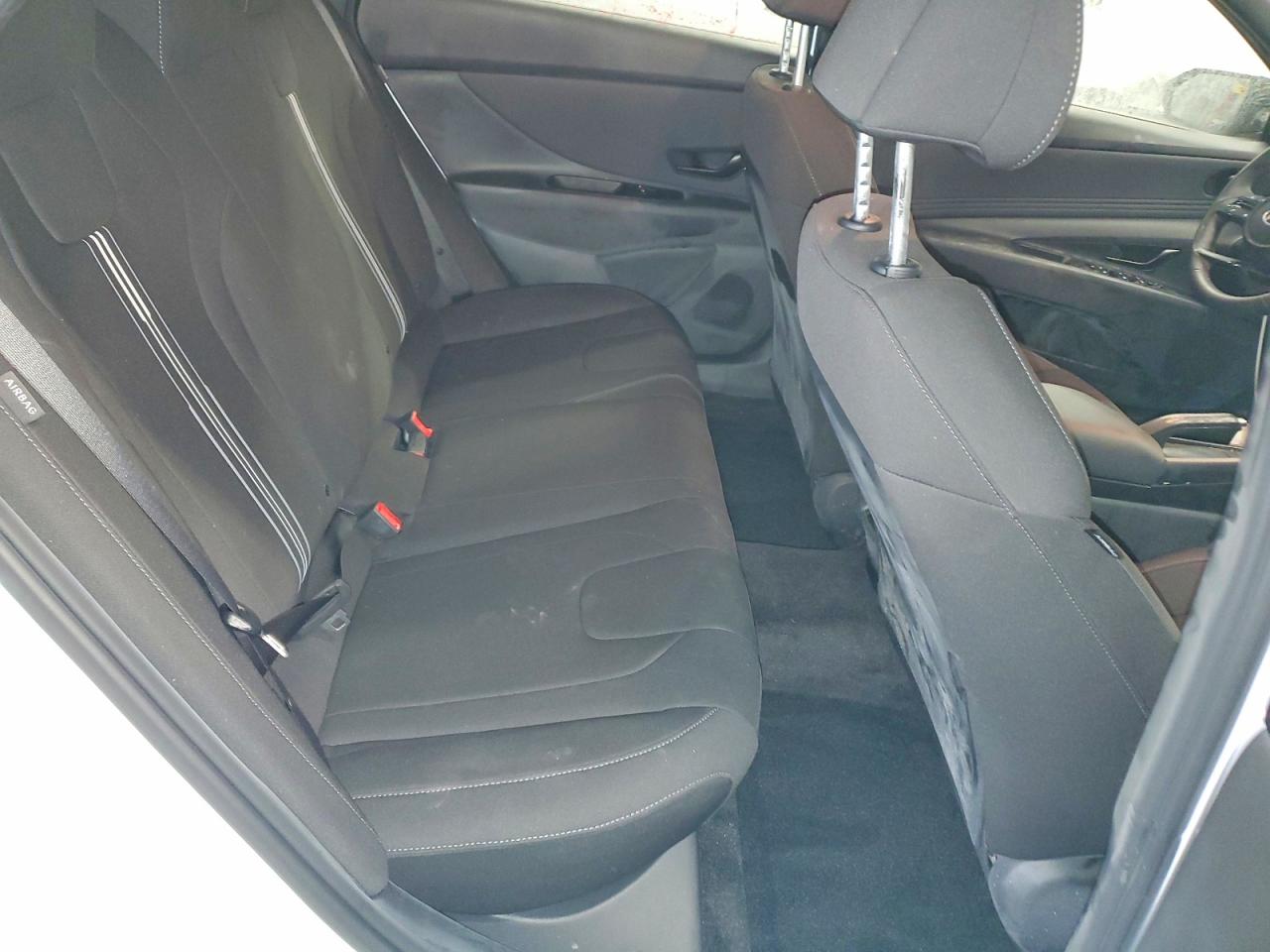 2025 HYUNDAI ELANTRA SEL SPORT photo 10