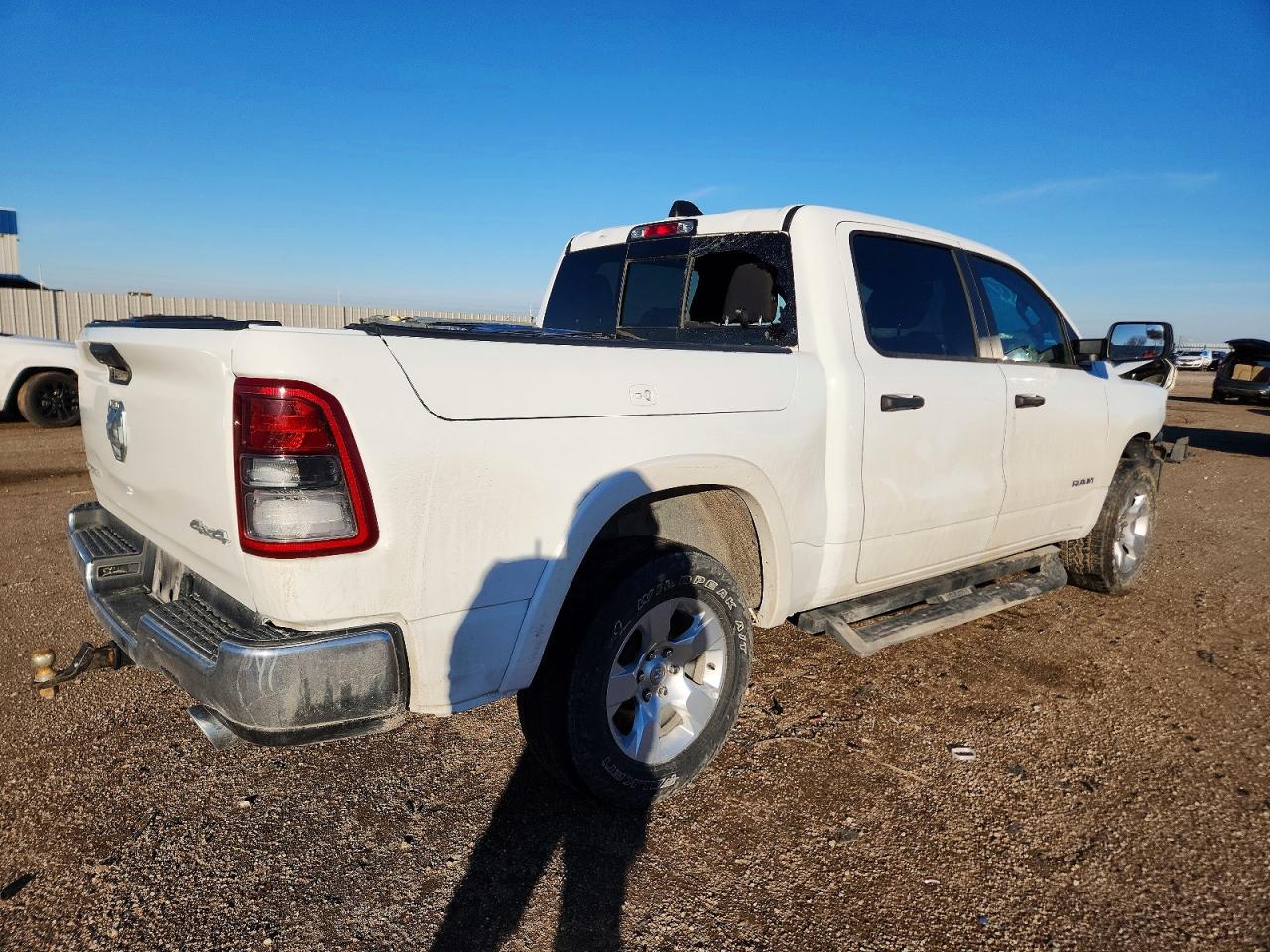 2023 RAM 1500 BIG HORN/LONE STAR photo 3