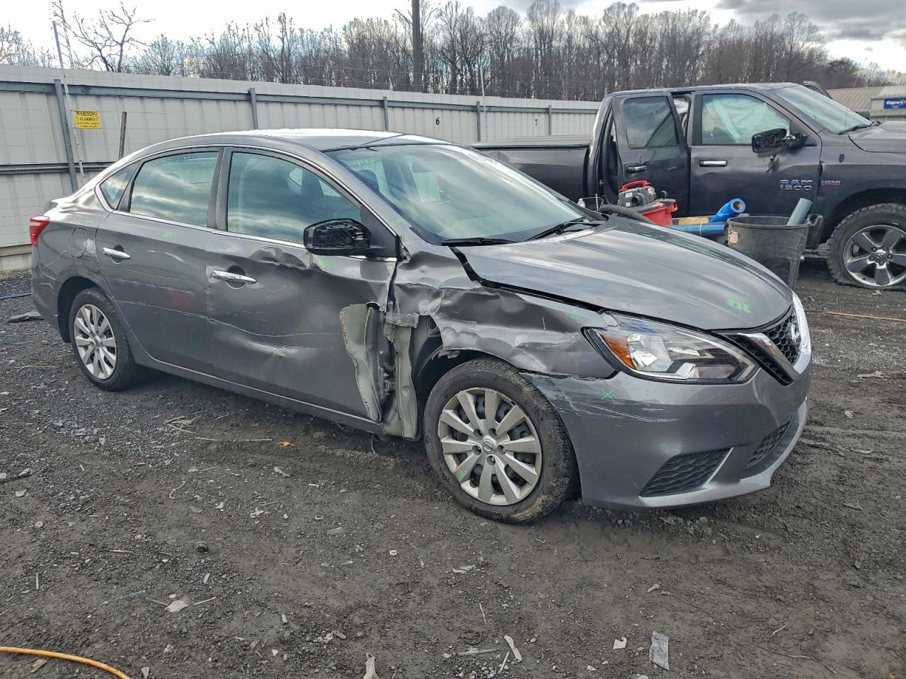 2019 NISSAN SENTRA S photo 4