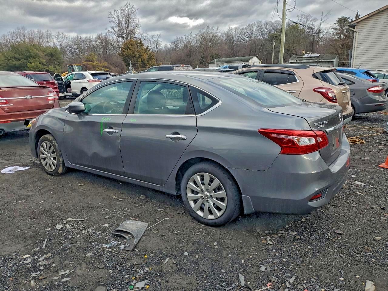 2019 NISSAN SENTRA S photo 2