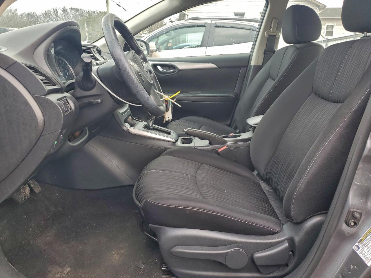 2019 NISSAN SENTRA S photo 7