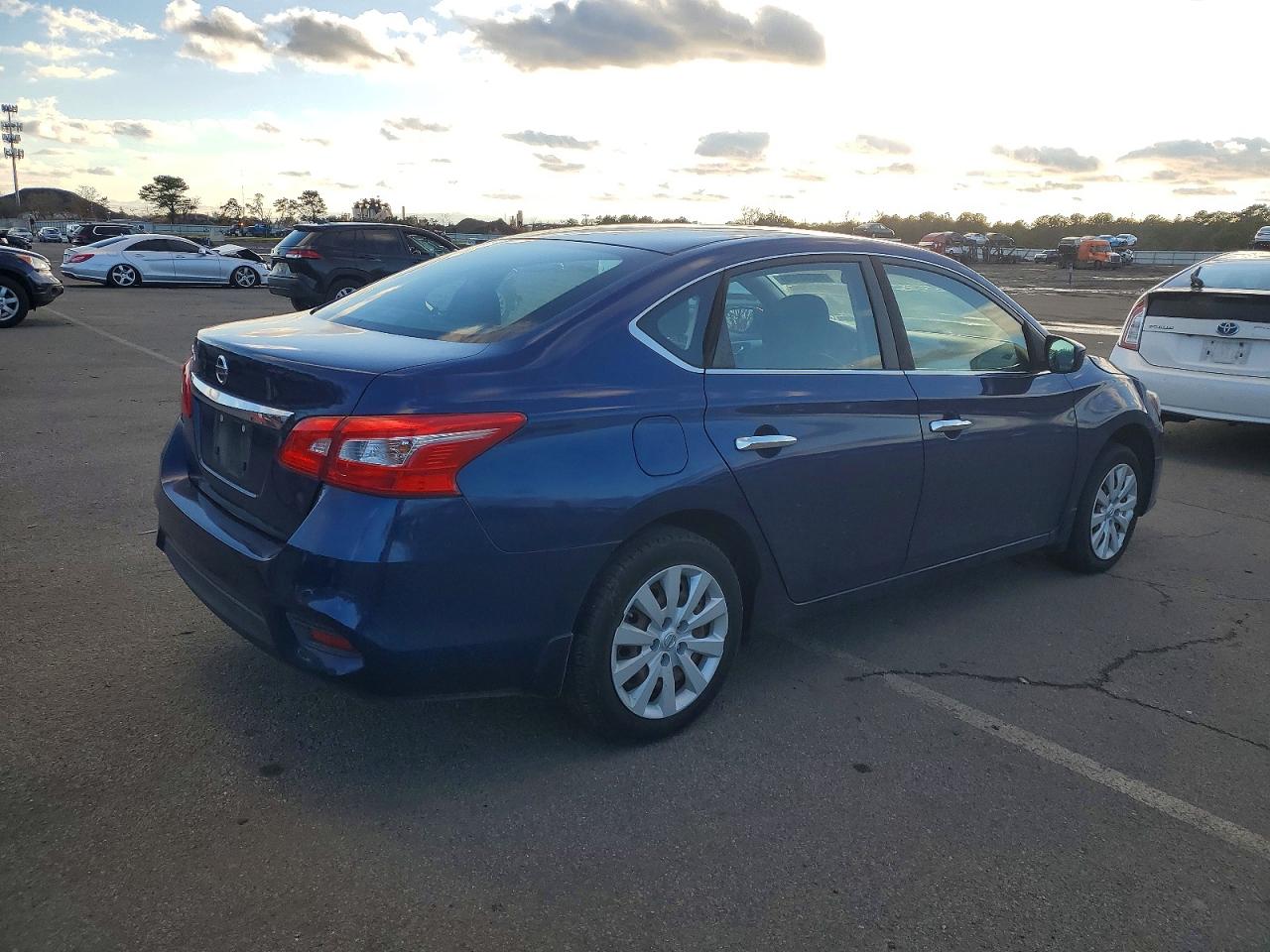 2016 NISSAN SENTRA S photo 3
