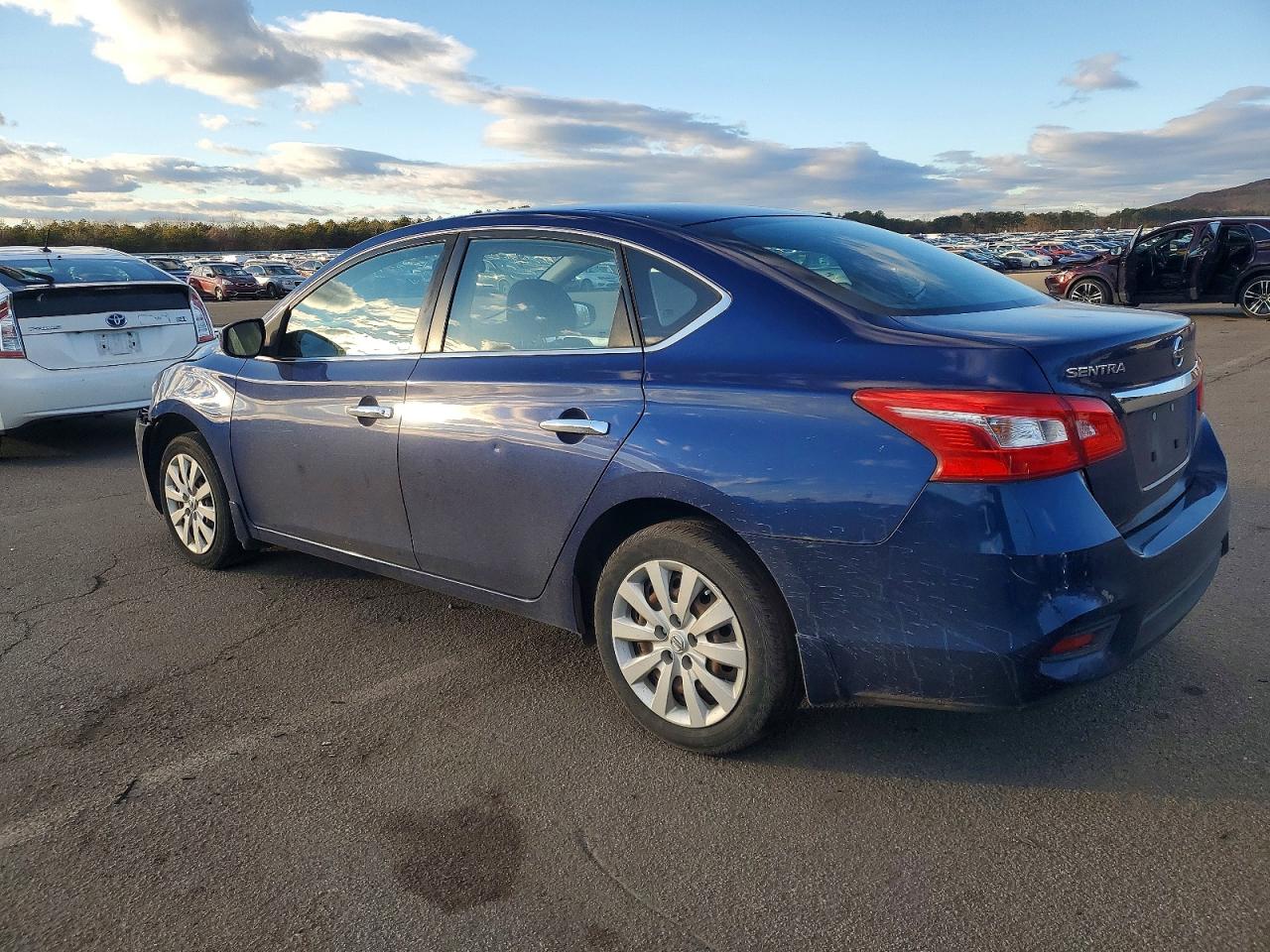 2016 NISSAN SENTRA S photo 2