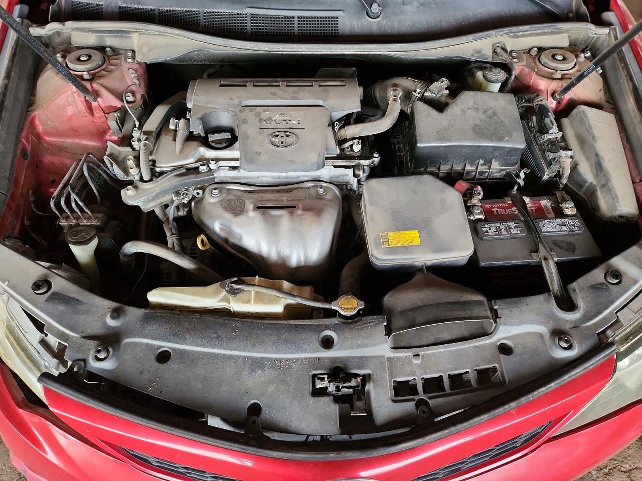 2014 TOYOTA CAMRY L photo 11