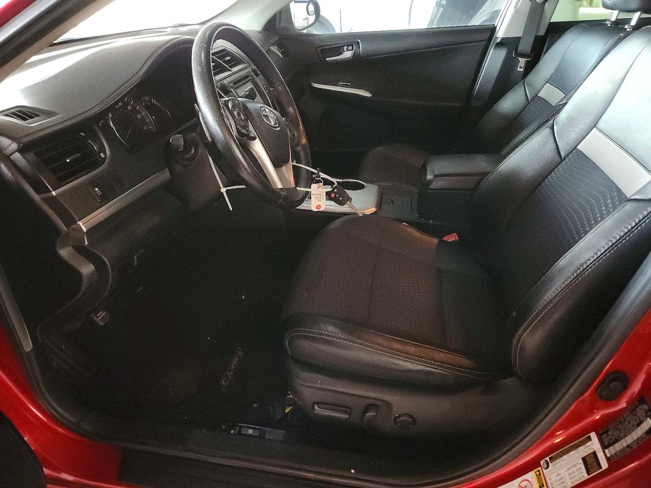 2014 TOYOTA CAMRY L photo 7