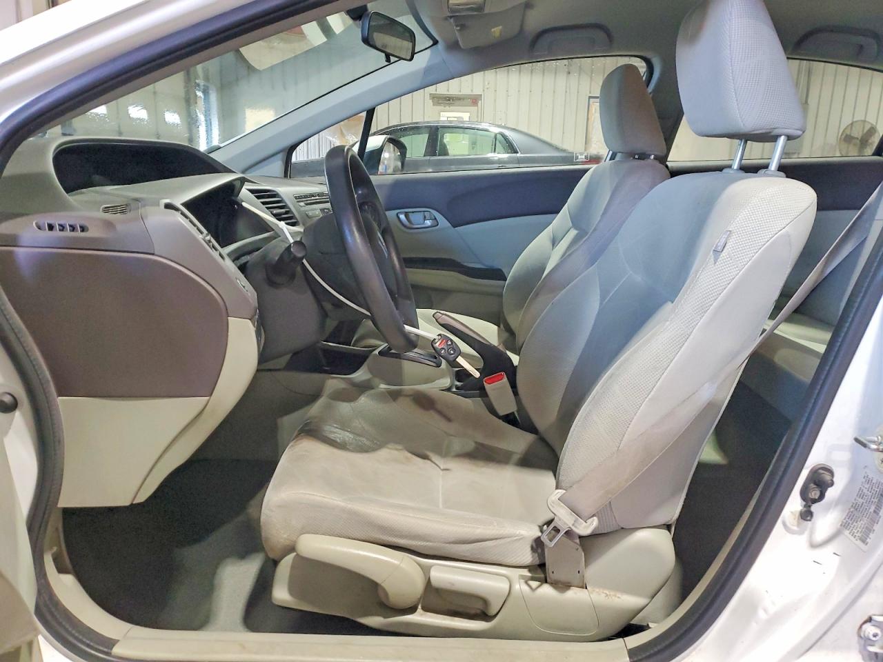 2012 HONDA CIVIC LX photo 7