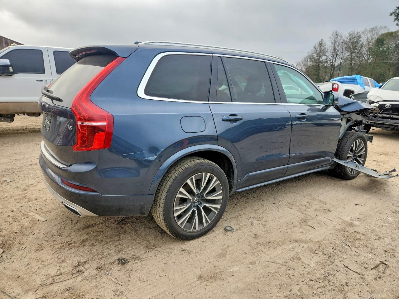 2021 VOLVO XC90 T5 MOMENTUM photo 3