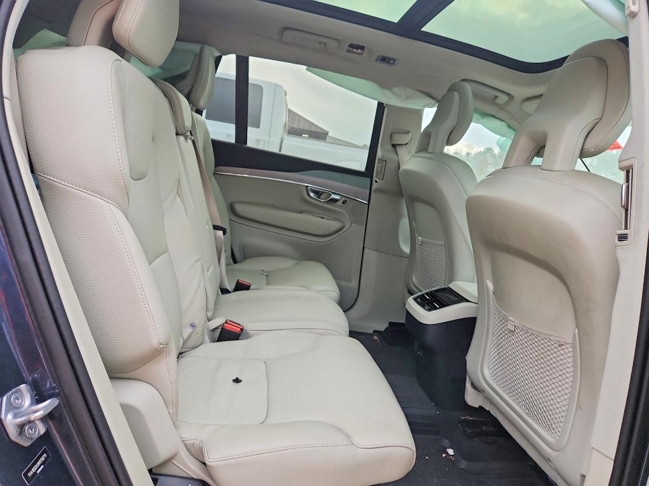 2021 VOLVO XC90 T5 MOMENTUM photo 11