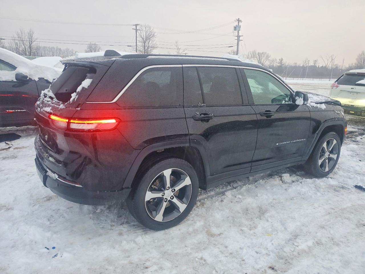 2023 JEEP GRAND CHEROKEE LIMITED 4XE photo 3