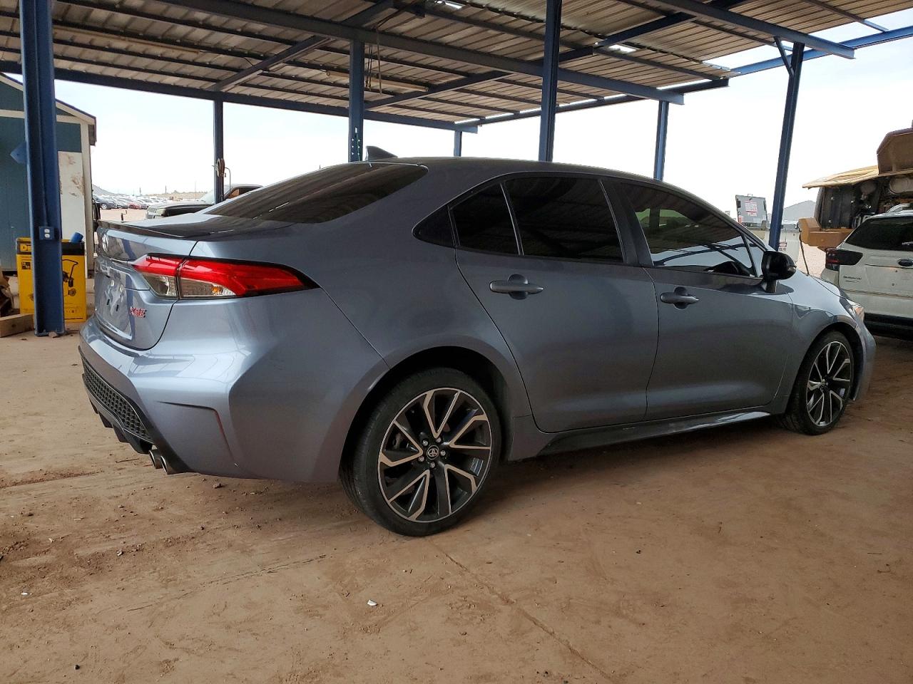 2020 TOYOTA COROLLA XSE photo 3