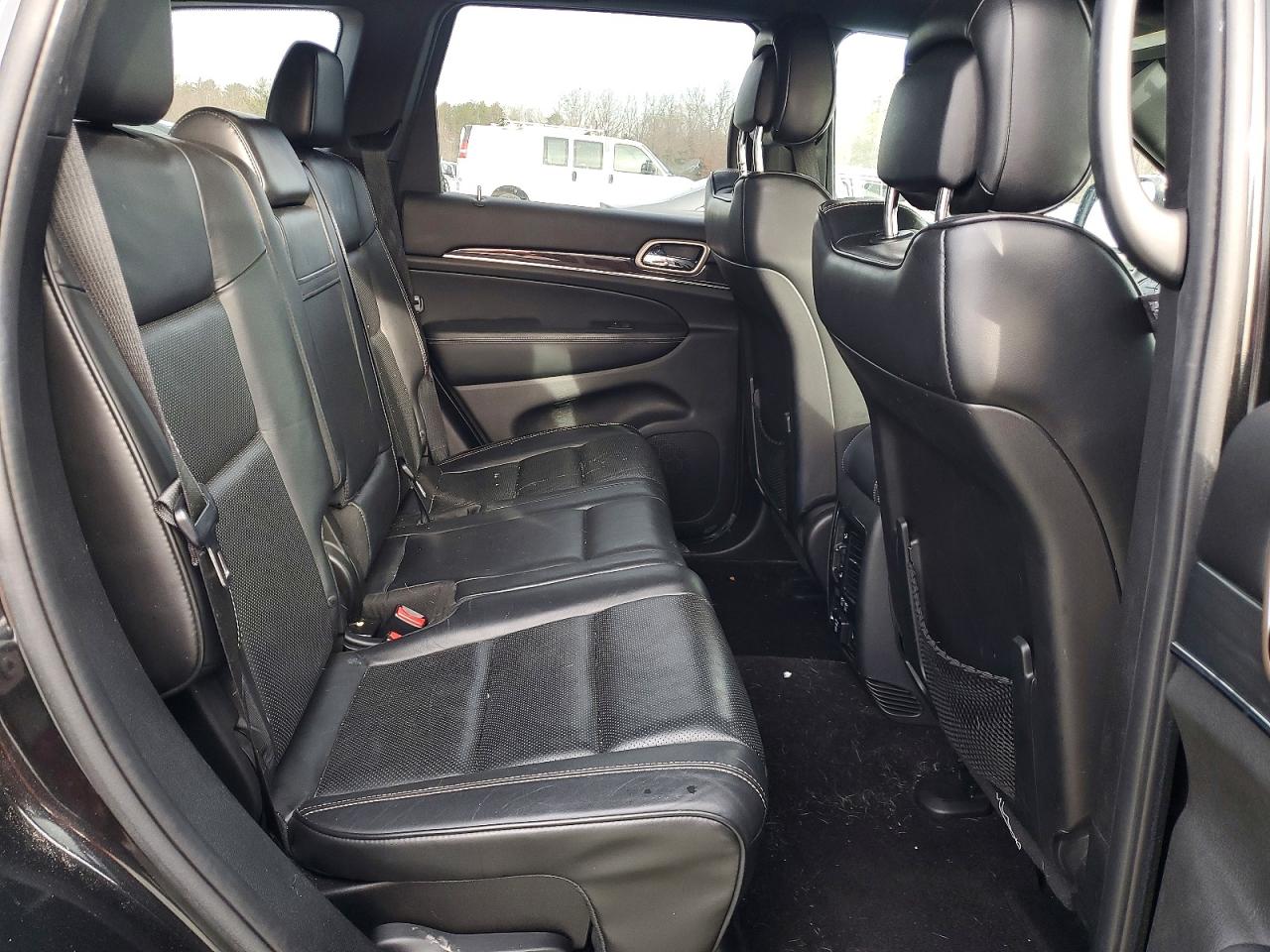 2016 JEEP GRAND CHEROKEE OVERLAND photo 11
