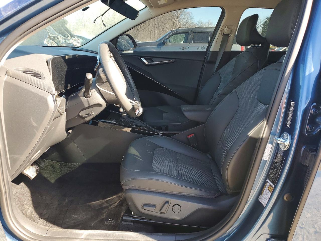 2023 KIA NIRO EX photo 7