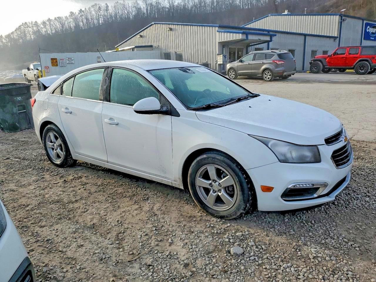 2016 CHEVROLET CRUZE LIMITED LT photo 4
