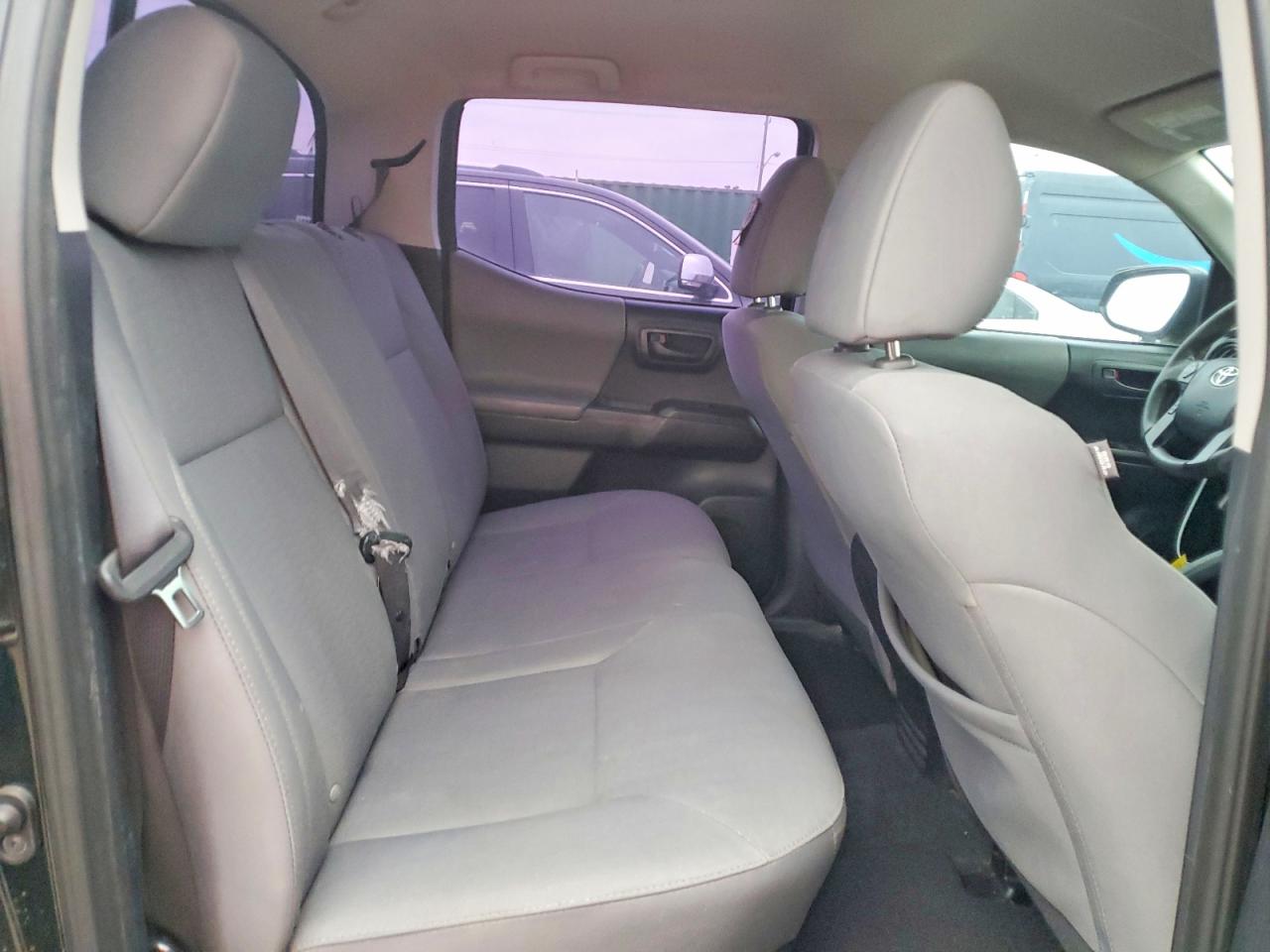 2017 TOYOTA TACOMA DOUBLE CAB photo 10