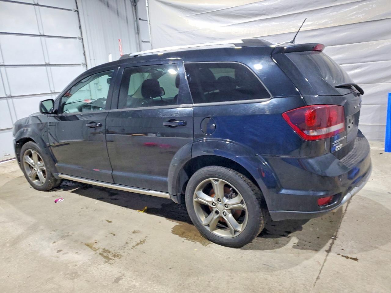 2017 DODGE JOURNEY CROSSROAD photo 2