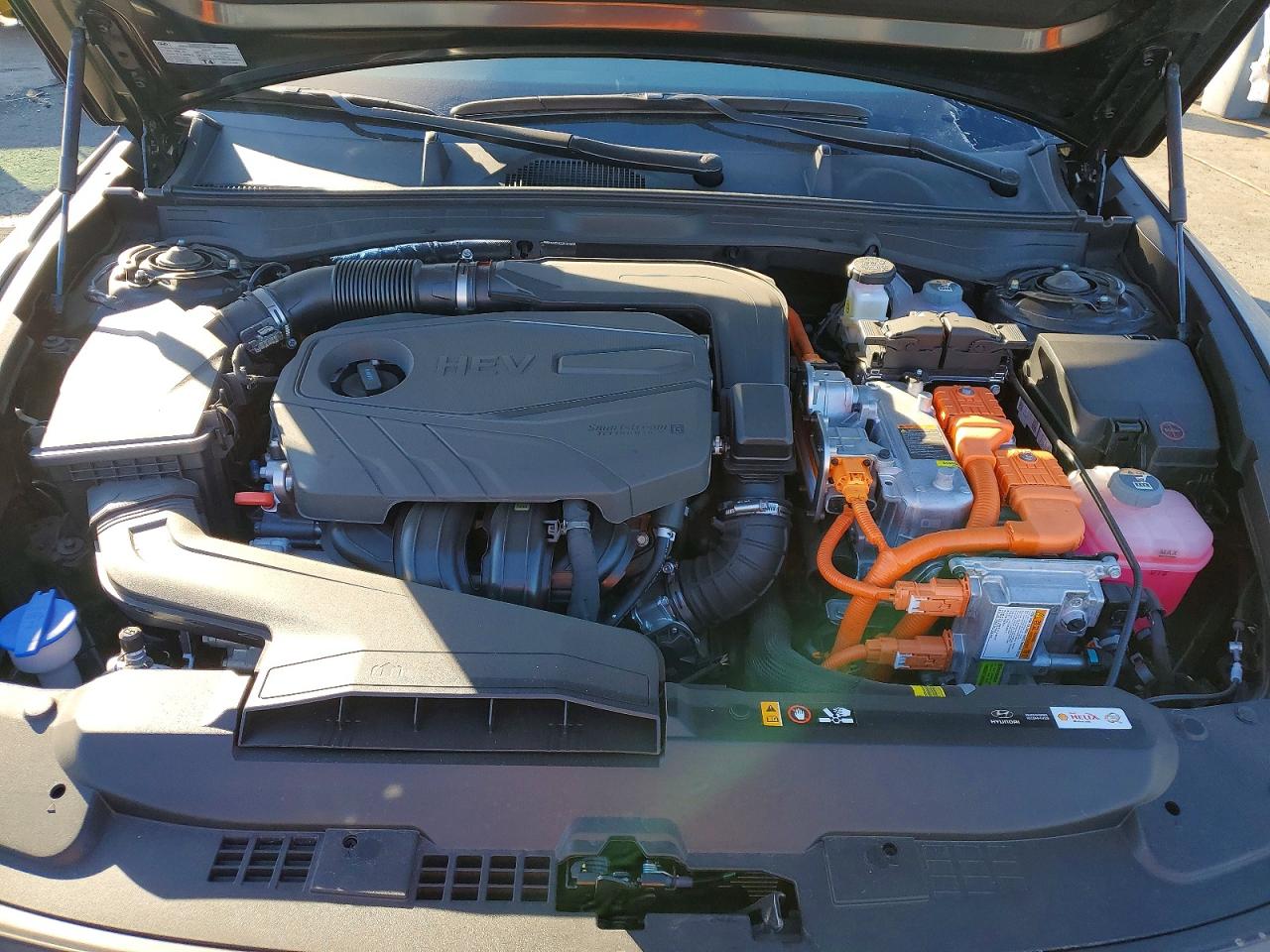 2025 HYUNDAI SONATA HYBRID photo 11